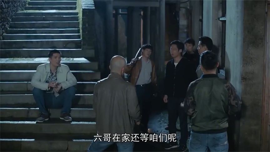 影視：惡霸暴打新書記，沒想到書記身后全是特種兵，好看了