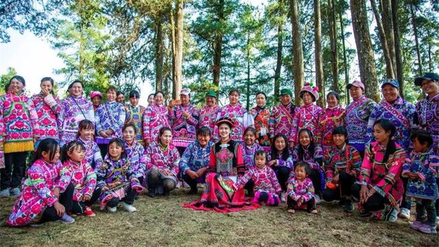 美在大姚丨插花節(jié)，彝家人的浪漫情詩-圖1