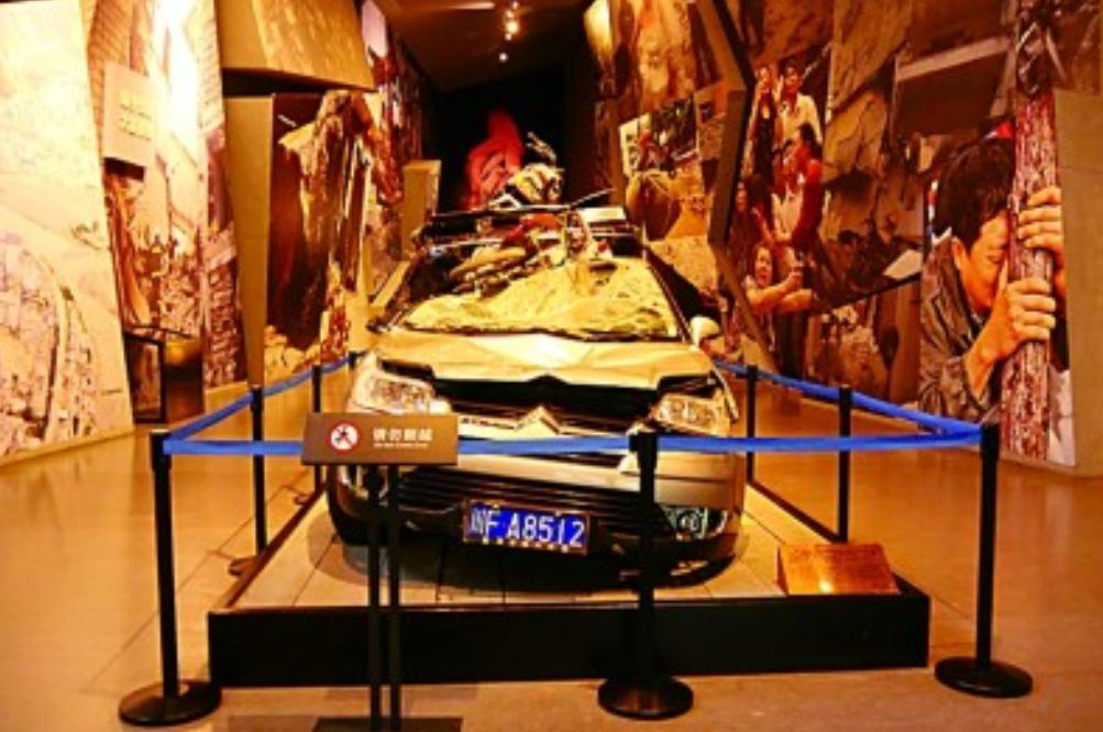 汶川地震幸存的一輛“神車”：被紀(jì)念館收藏，只因車牌太特殊-圖4