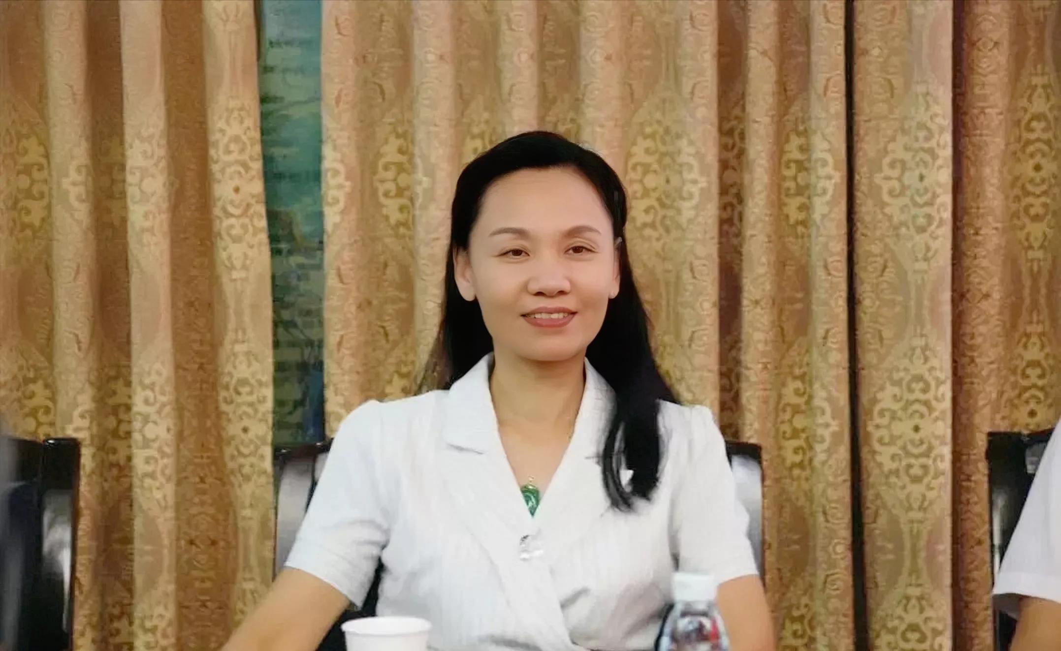 落馬女干部履歷驚奇：18歲幼兒園當(dāng)老師，31歲副園長調(diào)任副處-圖2