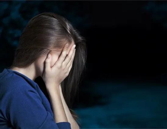 2胎女人請父母帶外孫女，夜里聽到父母談話，直接就送父母回去了-圖2