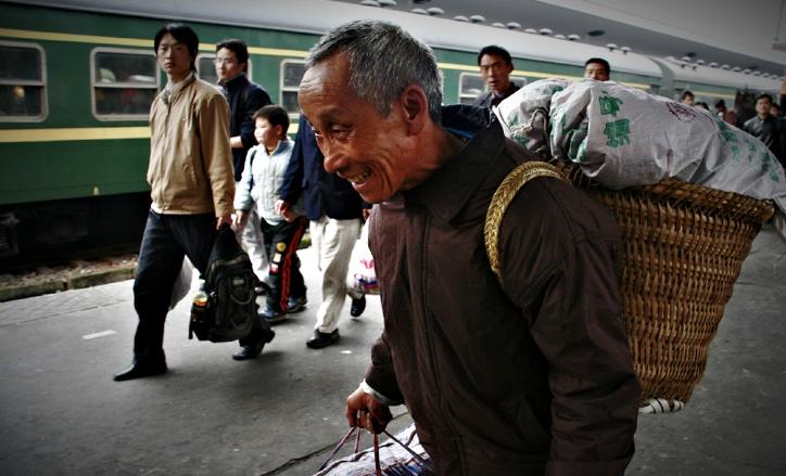 60歲以上農(nóng)民工全部清退？中央一號文件：5個(gè)方面保證農(nóng)民權(quán)益-圖2