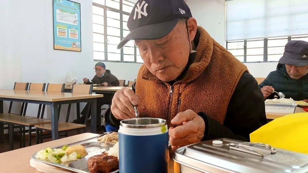 這項(xiàng)服務(wù)，讓老人暖胃又暖心！-圖2