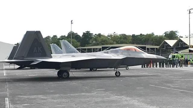 南海局勢瞬息萬變，殲-20成群結隊出現(xiàn)在美濟島，只是時間問題-圖1