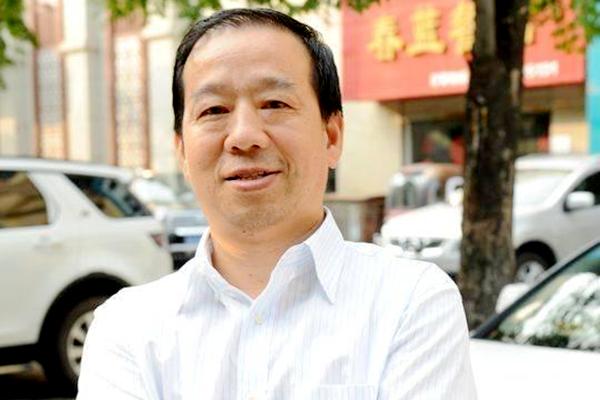 詩(shī)歌時(shí)刻丨張德明：午夜的太陽(yáng)島正好可以裝滿，我此時(shí)的孤獨(dú)-圖3