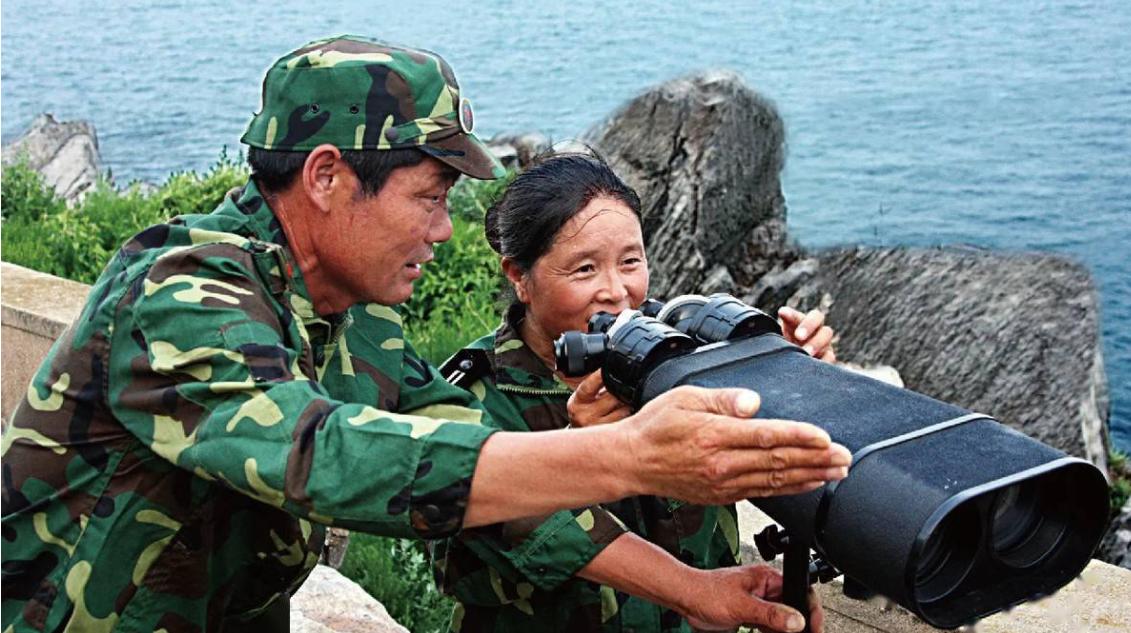 夫妻倆駐守孤島32年，沒水沒電沒居民，年薪5700，深夜靠喝酒壯膽-圖2
